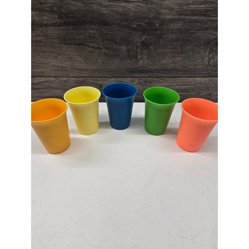 Tupperware Vintage Plastic Tumblers Rainbow Set 5 Textured 109-38 Bell Cups